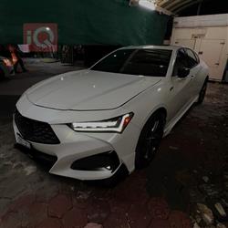 ئاکورا TLX